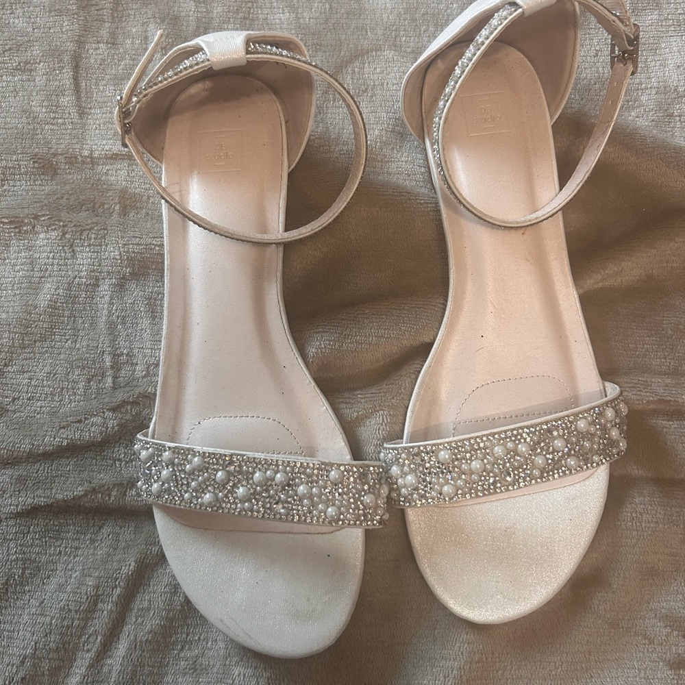Formal shoes